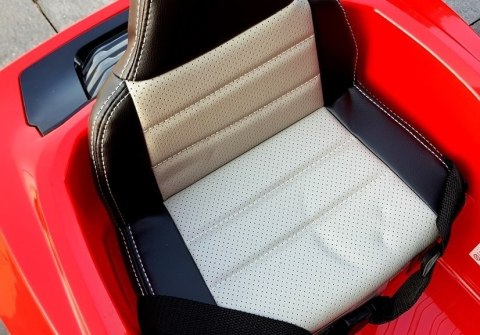 Auto na Akumulator Sportowe BBH-718A Dla Dzieci Światła LED MP3 Czerwone