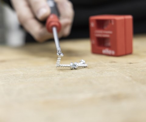 MAGNETYZER / DEMAGNETYZER DO WKRĘTAKÓW WH-MGTZ/02568 WIHA