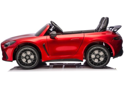 Auto Na Akumulator Mercedes GT63 AMG DK-GT63 24V LCD Czerwony Lakierowany