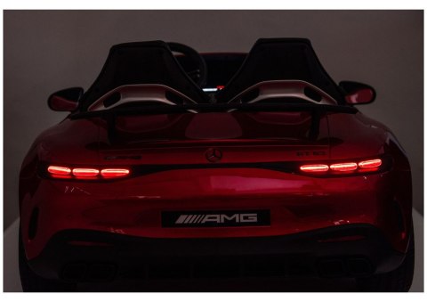 Auto Na Akumulator Mercedes GT63 AMG DK-GT63 24V LCD Czerwony Lakierowany