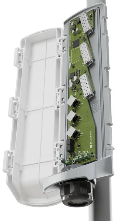 MIKROTIK ROUTERBOARD CSS606-1G-2Gi-3S+OUT
