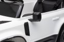 Auto Land Rover Defender białe na akumulator dla dzieci + pilot R/C