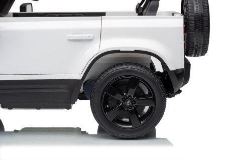 Auto Land Rover Defender białe na akumulator dla dzieci + pilot R/C