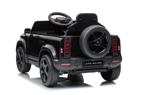 Auto Land Rover Defender czarne na akumulator dla dzieci + pilot R/C