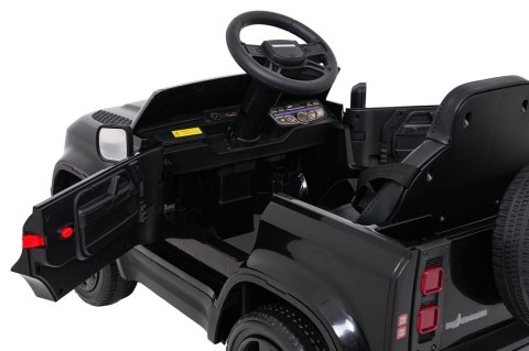 Auto Land Rover Defender czarne na akumulator dla dzieci + pilot R/C