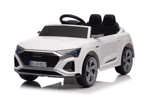 Auto Audi SQ8 białe na akumulator dla dzieci + pilot 2,4 GHz