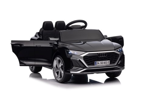 Auto Audi SQ8 czarne na akumulator dla dzieci + pilot 2,4 GHz